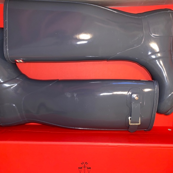Tall Glossy Graphite Hunter Boots Size 8 - Picture 2 of 4